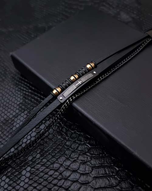 دستبند مردانه چرم و استیل