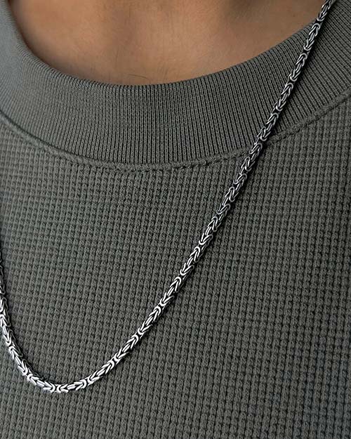 گردنبند مردانه نقره بیزانس سیاه قلم 