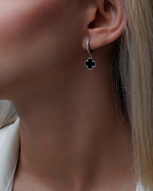 گوشواره زنانه نقره ونکلیف مشکی 