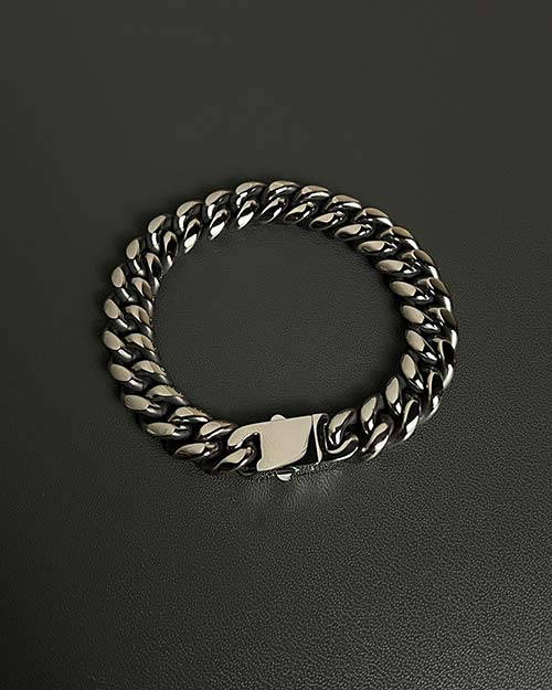 دستبند مردانه استیل کارتیه سیاه قلم 