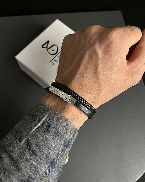 دستبند چرم مردانه بولگاری 