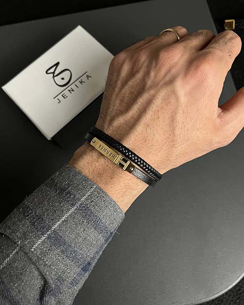 دستبند چرم مردانه هرمس 