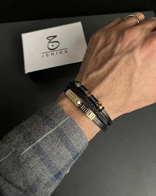 دستبند چرم مردانه مون بلان 