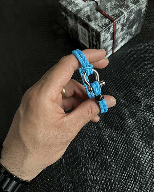 دستبند مردانه امگا کنفی آبی 